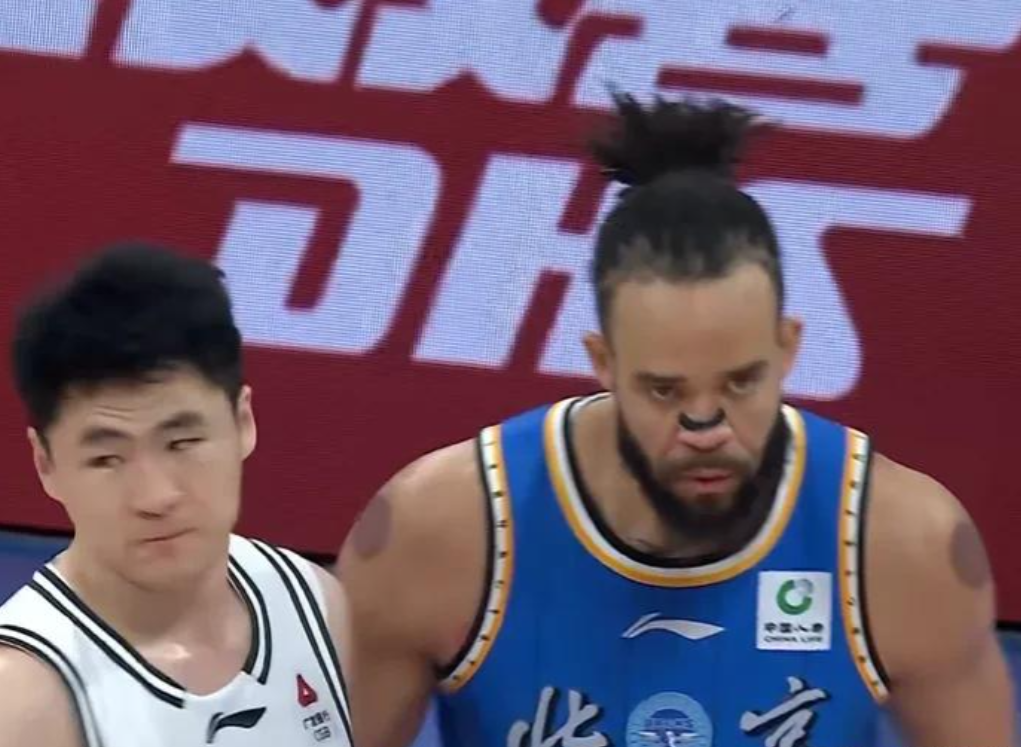 OB电竞-北京首钢106-92险胜南京,球员表现评分 2人满分 3人优秀 2人及格