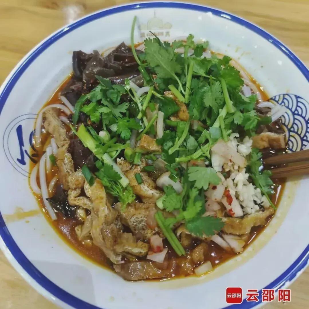 OB电竞官方网站-邵阳队VS大湾区湖南人队,这不只是一场比赛,更是一次家人的团圆